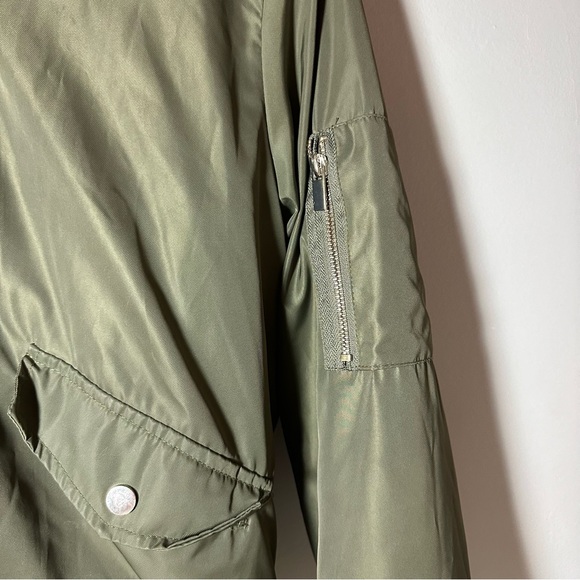 ME Jane Olive Green Women’s Jacket with Pink Faux Fur Hood Size Medium - Picture 5 of 15